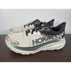 Hoka One One Challenger ATR 7 Harbor Mist Spruce Size 10 D Women's US